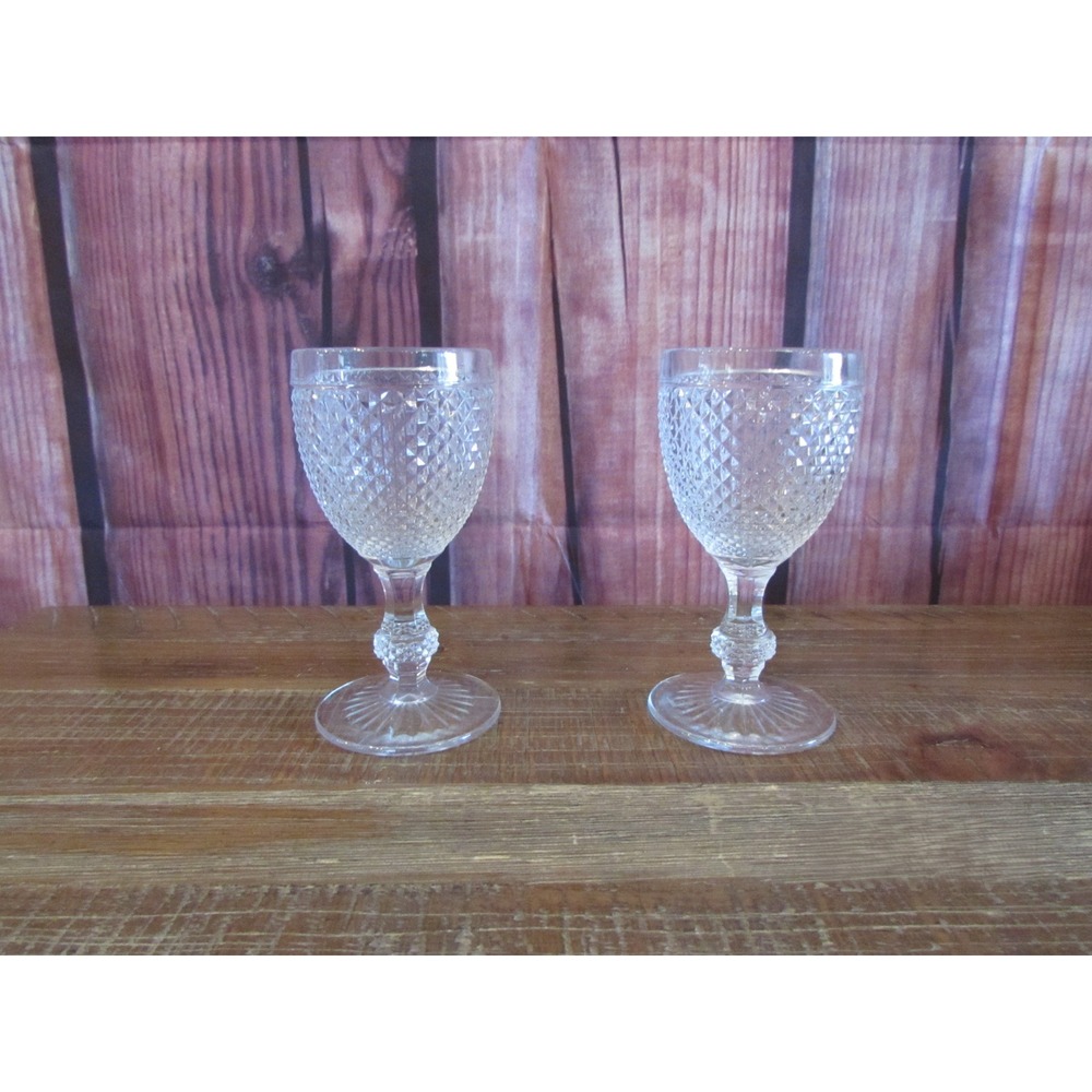 Vista Alegre Bicos Clear Glass White Wine Goblets Set of 2 Gothic Halloween - Picture 2 of 5